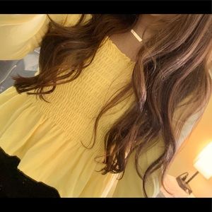 Cute yellow top